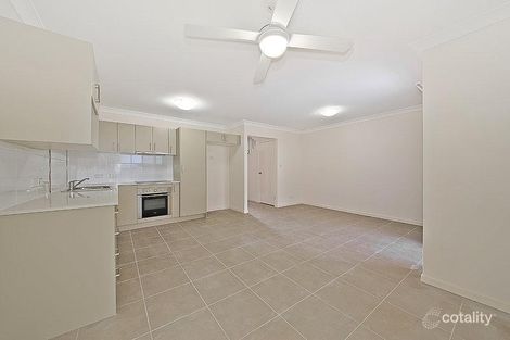 37 Emsworth St, Wynnum, QLD 4178