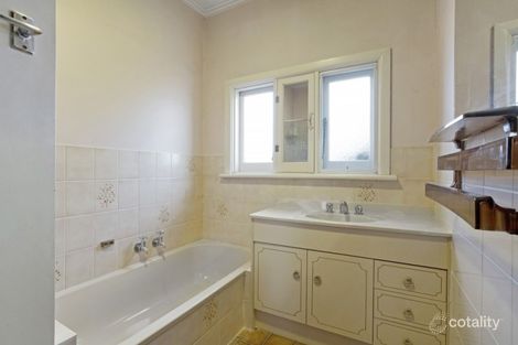 Property photo of 4 City Road Ringwood VIC 3134