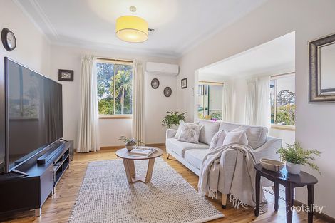 Property photo of 9 Cresting Avenue Corrimal NSW 2518