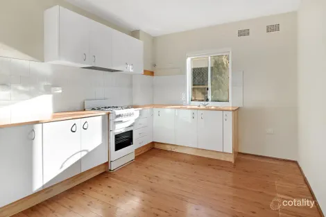 4/30 Rowland Ave, Wollongong, NSW 2500