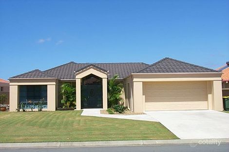 Property photo of 37 Glenwater Crescent Helensvale QLD 4212