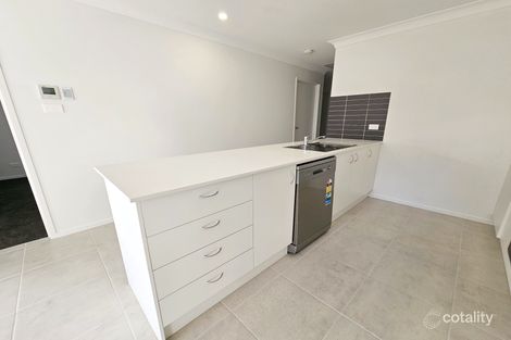 Property photo of 8A Caputar Way Lochinvar NSW 2321