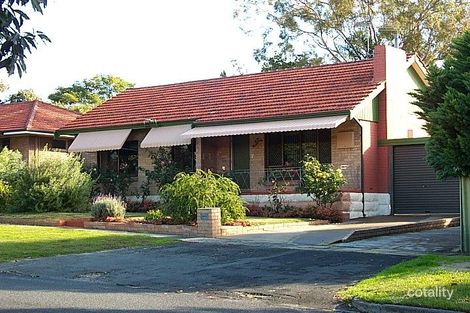 37 Bromley Rd, Hilton, WA 6163