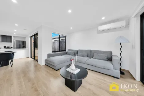 Property photo of 10 Dahlia Road Wallan VIC 3756