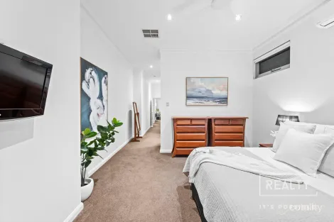 Property photo of 21 Alver Road Doubleview WA 6018