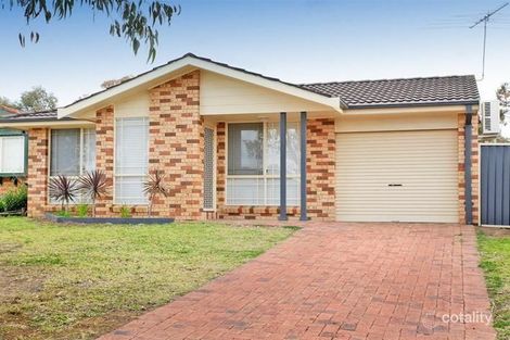 22 Elliot Pl, St Helens Park, NSW 2560
