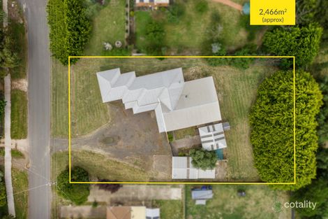 18 White Ave, Romsey, VIC 3434
