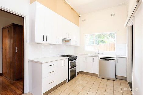 1 Woodlands Ave, Kew East, VIC 3102