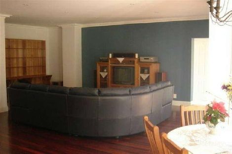 Property photo of 11 Stocks Road Mount Waverley VIC 3149
