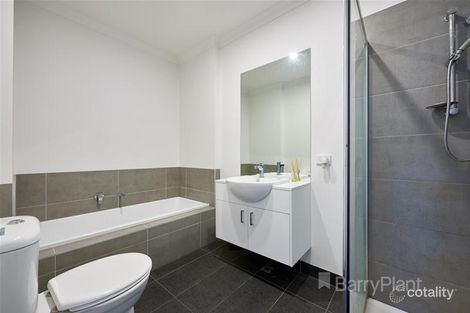 Property photo of 1/170 Chapel Road Keysborough VIC 3173