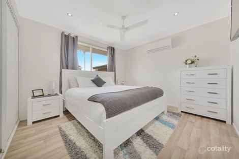 Property photo of 5 Weatherly Court Clinton QLD 4680