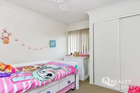 Property photo of 8 Housman Place Calamvale QLD 4116