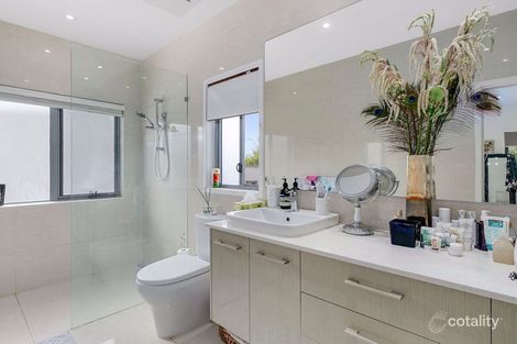 Property photo of 3026 Hillside Walk Hope Island QLD 4212