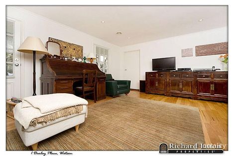 Property photo of 1 Darley Place Watson ACT 2602