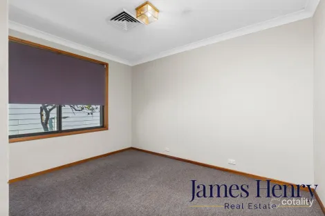 Property photo of 76 Anderson Drive Tarro NSW 2322