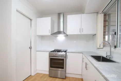 Property photo of 11/6 Woodvale Close Plumpton NSW 2761