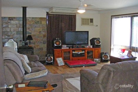 Property photo of 5 Menus Place Rosemeadow NSW 2560