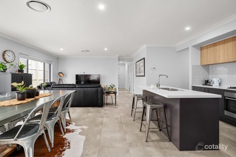 Property photo of 29 Honeyeater Street Bahrs Scrub QLD 4207