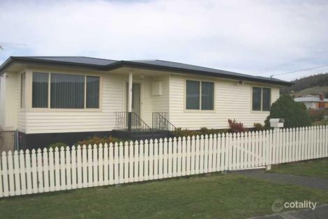 2 Dempster St, Claremont, TAS 7011