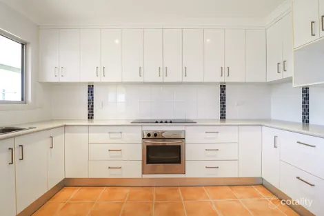 Property photo of 17 Far Street West Gladstone QLD 4680