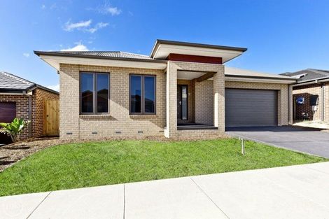 Property photo of 28 Pinnacle Views Doreen VIC 3754