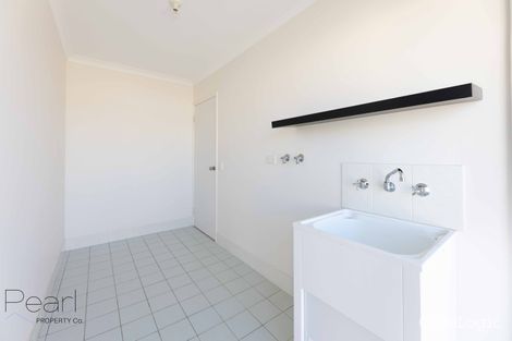 Property photo of 4B Oceanside Promenade Mullaloo WA 6027