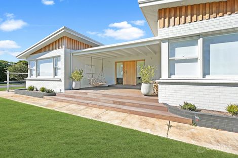 18 Marine Pde, Lakes Entrance, VIC 3909