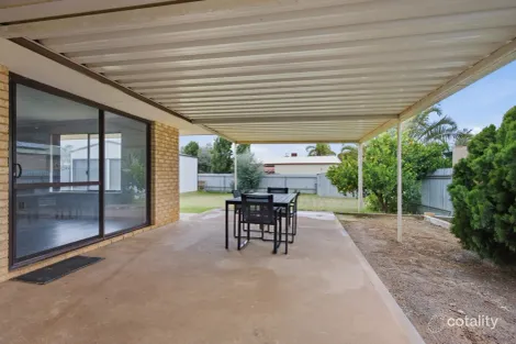 Property photo of 2 Mosconi Circle Somerville WA 6430
