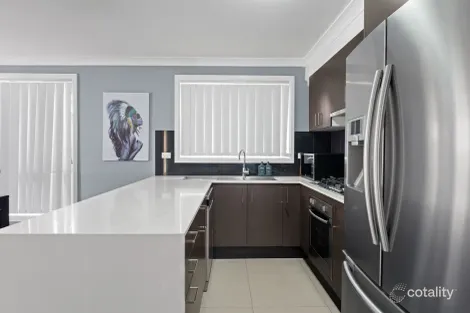 Property photo of 19 Burns Close Rooty Hill NSW 2766