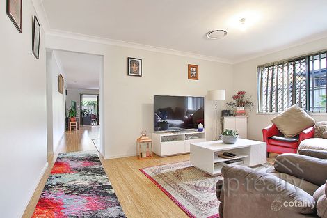 Property photo of 5 Dinnigan Crescent Durack QLD 4077