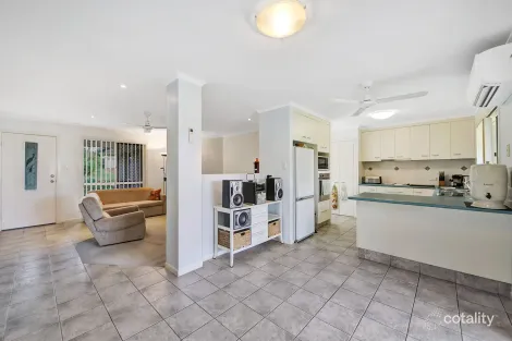 Property photo of 7 Cook Court Bargara QLD 4670