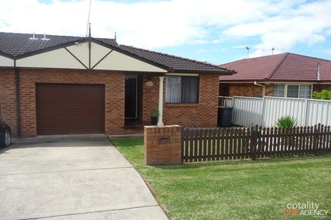 Property photo of 11 The Crescent Wallsend NSW 2287