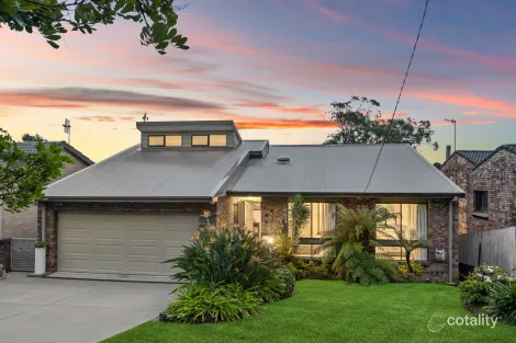 10 Pasadena Ave, Bateau Bay, NSW 2261