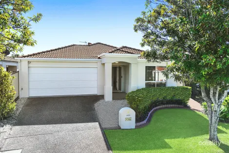 Property photo of 8 Harrow Place Arundel QLD 4214
