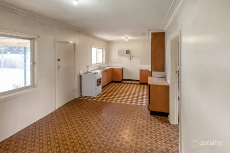 Property photo of 4 Goodfellow Place Tharbogang NSW 2680