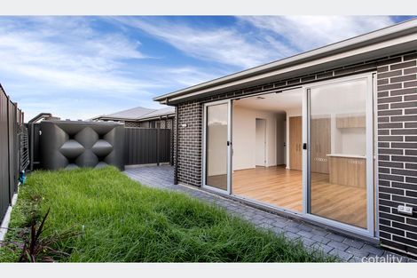 Property photo of 24 Hyacinth Crescent Christie Downs SA 5164