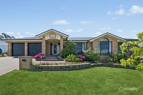 4 Majestic Way, Orange, NSW 2800