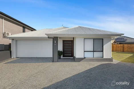 77 Tiffany St, Newport, QLD 4020