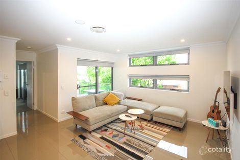 Property photo of 11/53-61 Kitchener Street Coorparoo QLD 4151