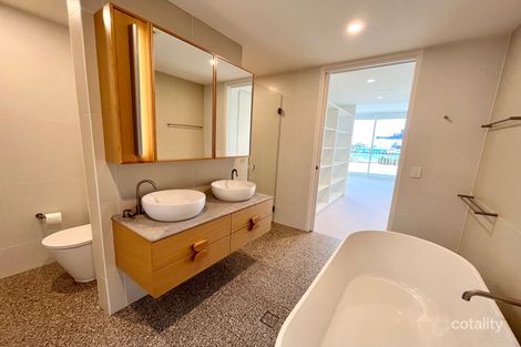 Property photo of 202/25 Honeysuckle Drive Newcastle NSW 2300