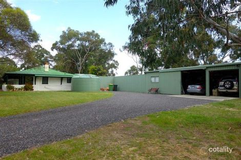 Property photo of 40 Wolfe Road Banjup WA 6164