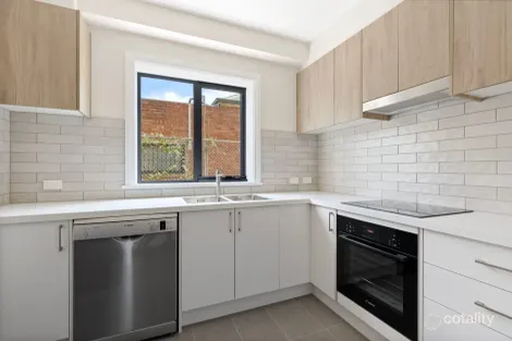 2/144 Peel St, Windsor, VIC 3181
