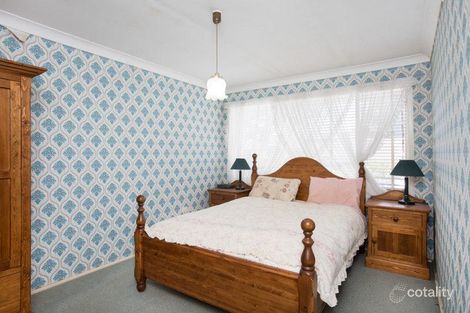 Property photo of 16 Darren Avenue Kanahooka NSW 2530