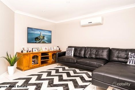 Property photo of 78 Paddy Miller Avenue Currans Hill NSW 2567