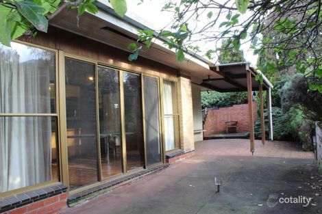 Property photo of 2 Lister Court Ringwood VIC 3134