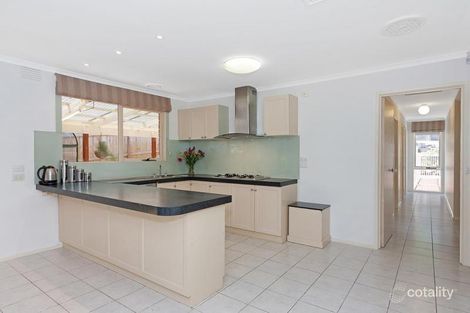 Property photo of 18 Oronsay Crescent Diamond Creek VIC 3089
