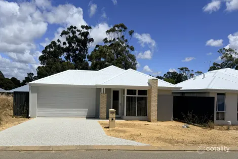 7b Wood Ave, Waroona, WA 6215