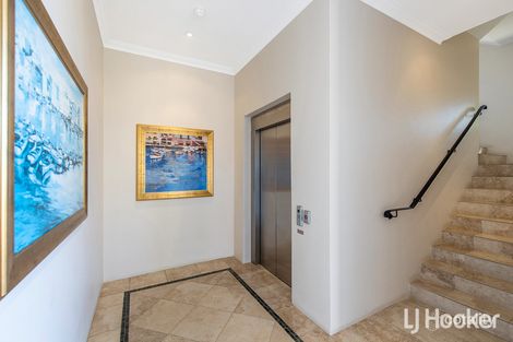 Property photo of 14/4 Port Quays Wannanup WA 6210