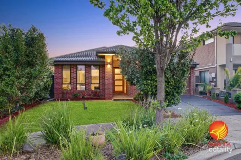 8 Parkfield Ct, Deer Park, VIC 3023