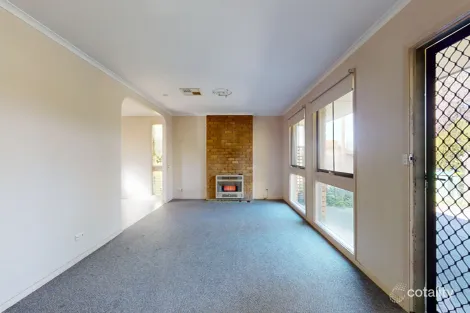 Property photo of 407 Dale Crescent Lavington NSW 2641